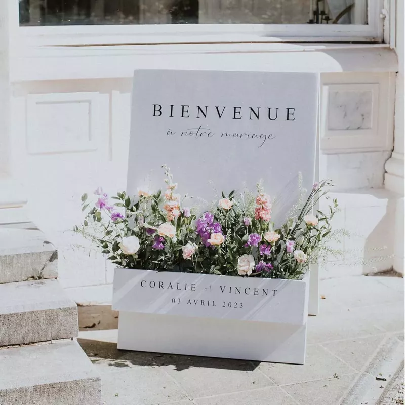 Location Panneau de Bienvenue avec jardinière