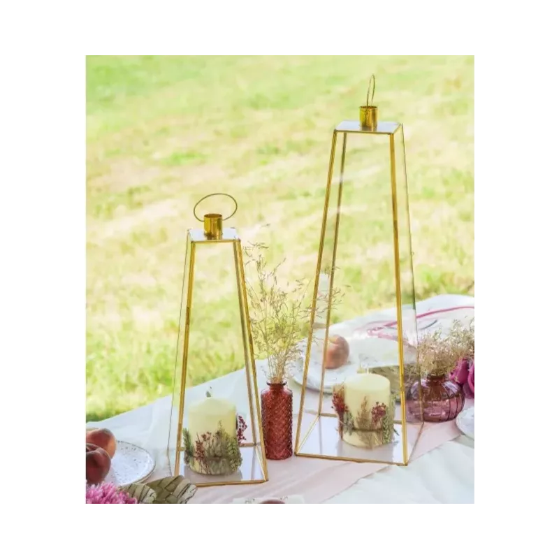 Lanterne élégante dorée