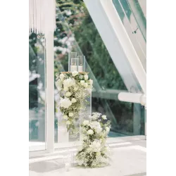 Location de colonnes en plexiglas pour décoration de votre évènement