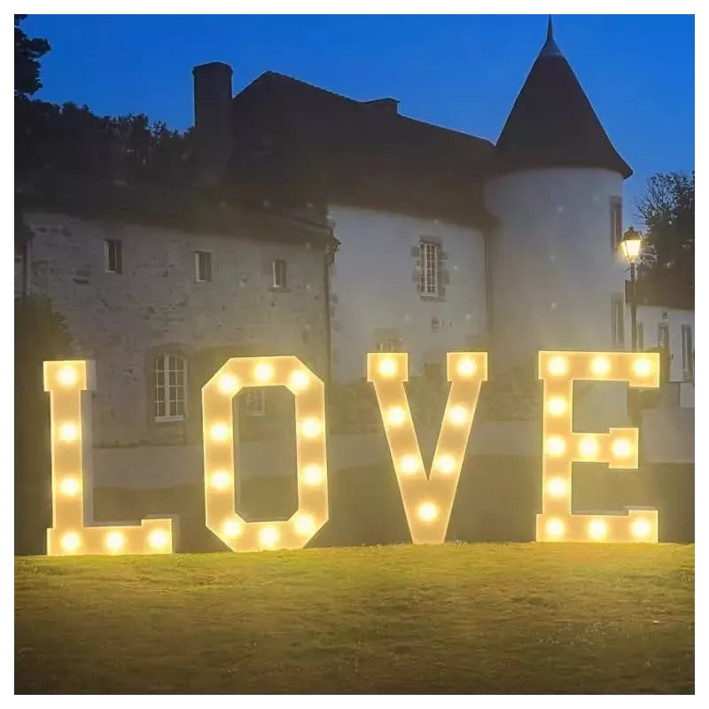 Location mot LOVE XXL lumineux