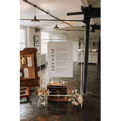 Location de support métal blanc pour  mariage