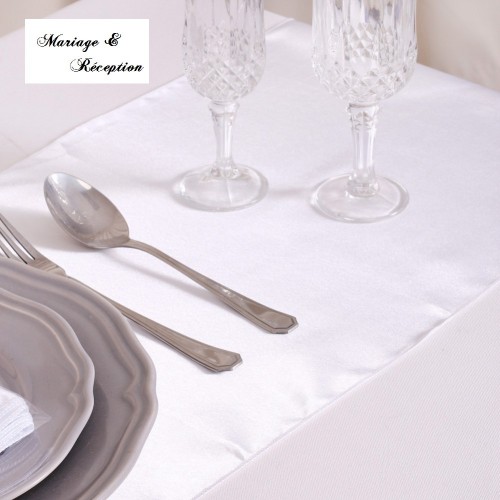 Chemin de table satin blanc